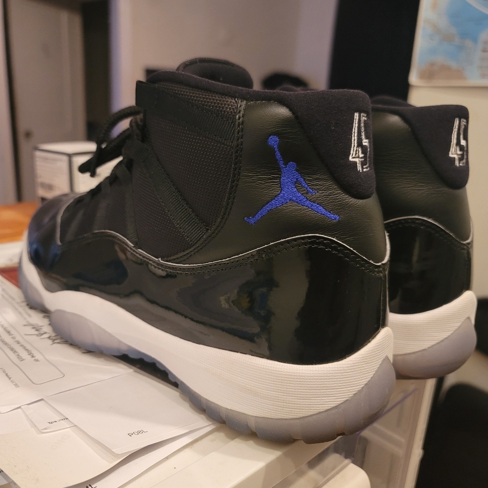 Air Jordan 11 Space Jam size 14